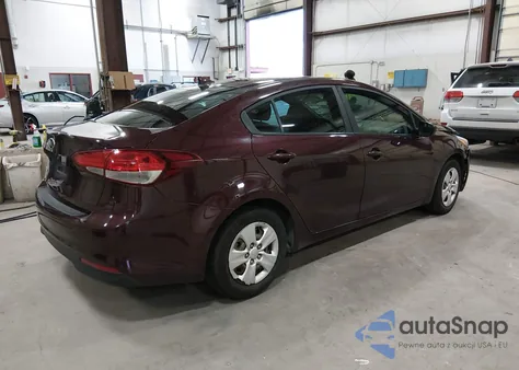 2017 Kia Forte Lx z USA, uszkodzony, nr VIN 3KPFL4A72HE127422